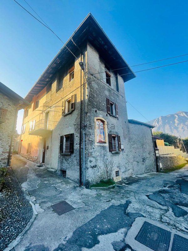 casa indipendente in vendita a Pian Camuno