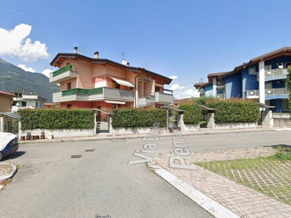 locale commerciale in vendita a Pian Camuno