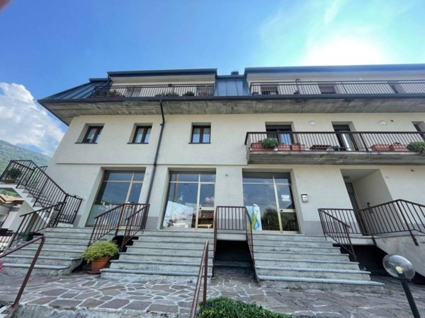 negozio in vendita a Pian Camuno