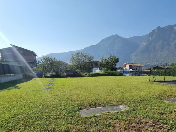 terreno edificabile in vendita a Pian Camuno