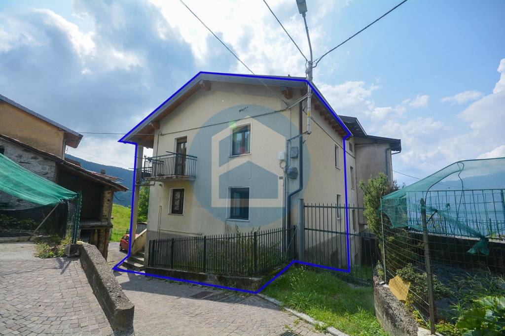 casa indipendente in vendita a Pian Camuno in zona Vissone