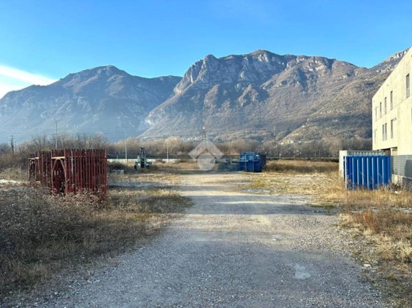 terreno edificabile in vendita a Pian Camuno