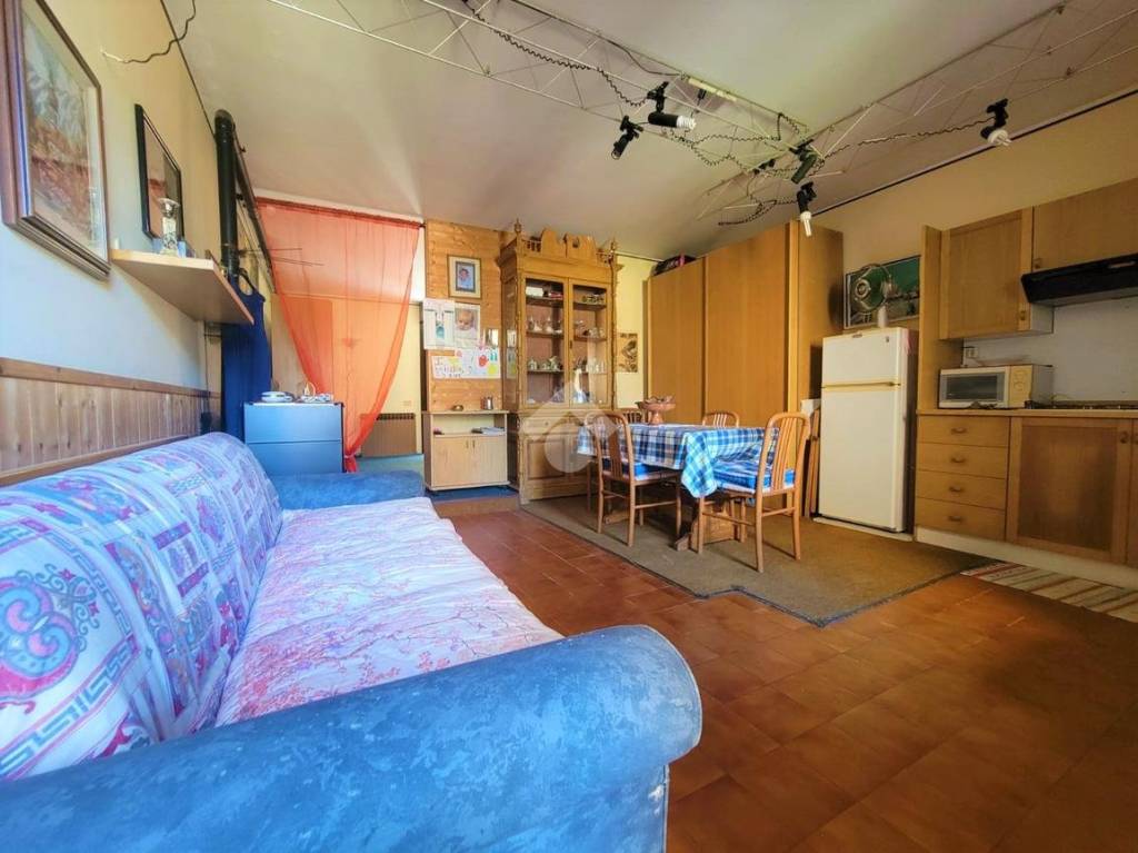 appartamento in vendita a Pian Camuno in zona Solato