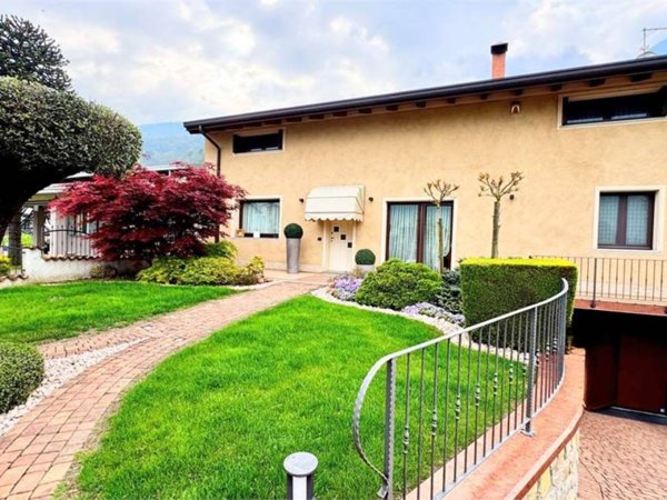 pentavano in vendita a Pian Camuno in zona Beata