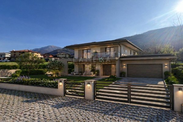 villa in vendita a Pian Camuno