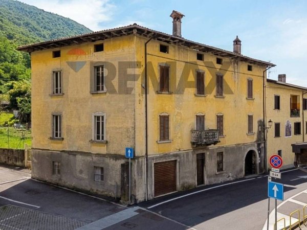 casa indipendente in vendita a Pian Camuno