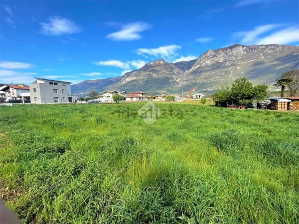 terreno edificabile in vendita a Pian Camuno