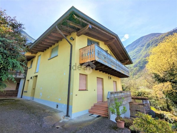 casa indipendente in vendita a Pisogne
