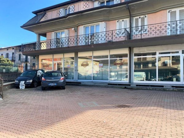 negozio in vendita a Pisogne in zona Gratacasolo