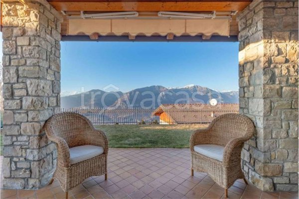 casa indipendente in vendita a Pisogne in zona Grignaghe