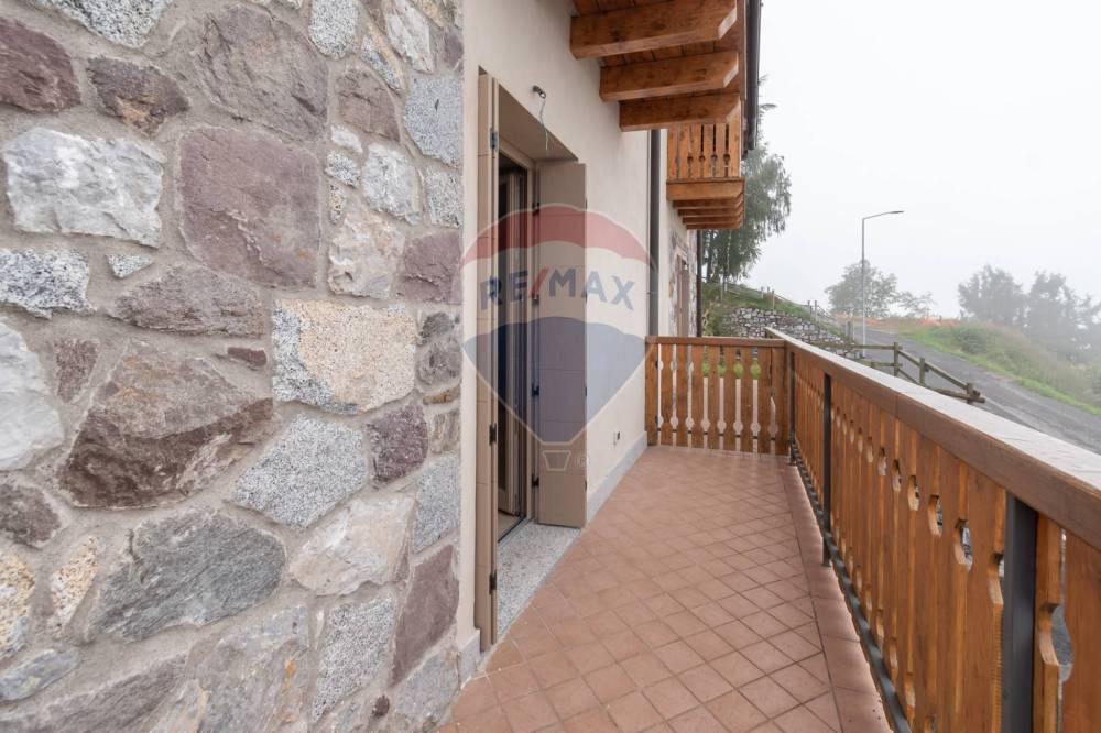 casa indipendente in vendita a Pisogne in zona Grignaghe