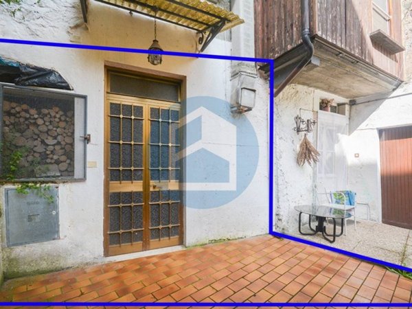 appartamento in vendita a Pisogne in zona Toline