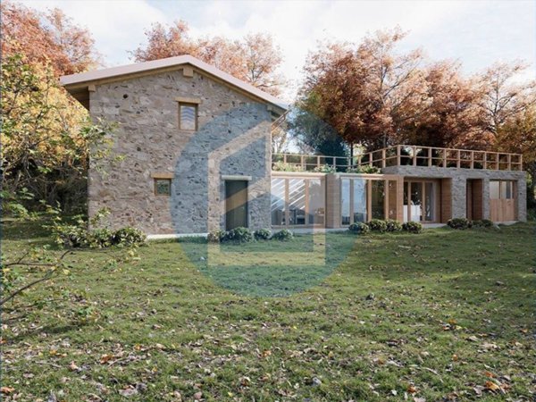 casa indipendente in vendita a Pisogne in zona Pontasio