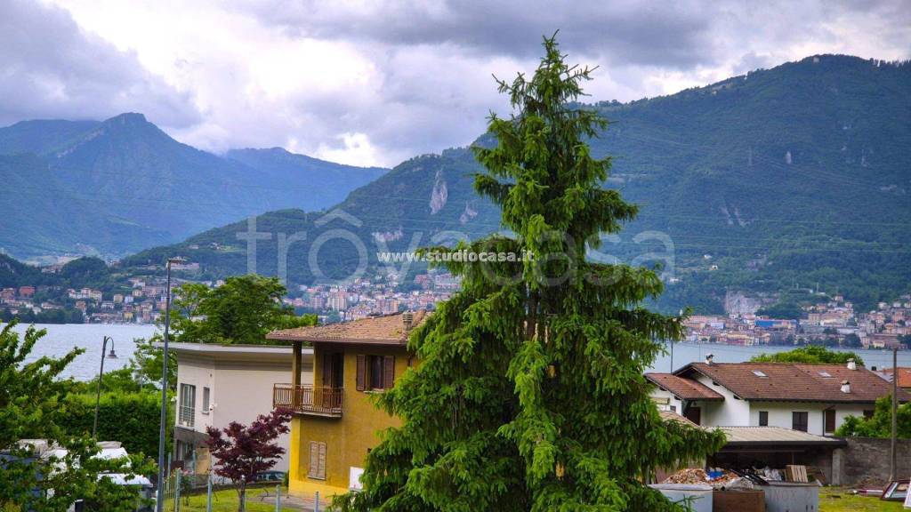 casa indipendente in vendita a Pisogne