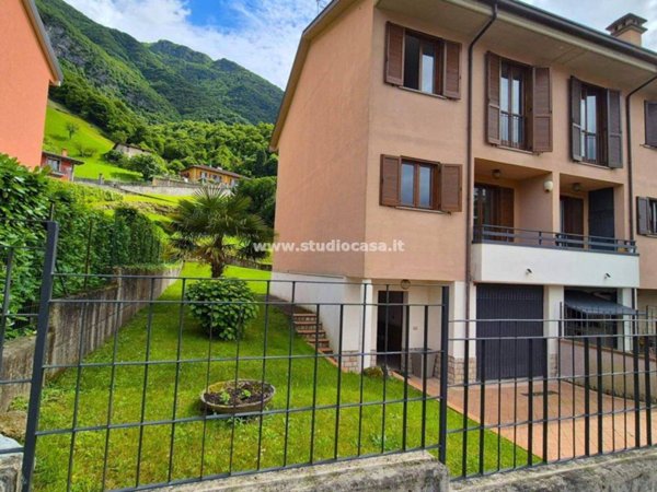 casa indipendente in vendita a Pisogne