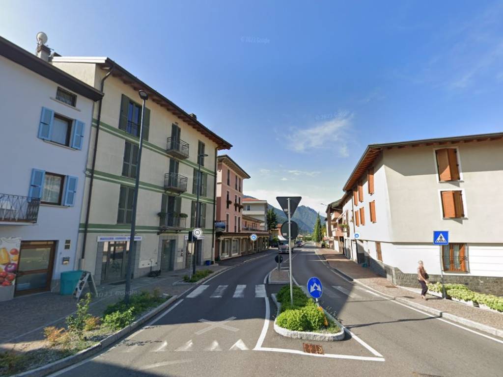 appartamento in vendita a Pisogne in zona Gratacasolo
