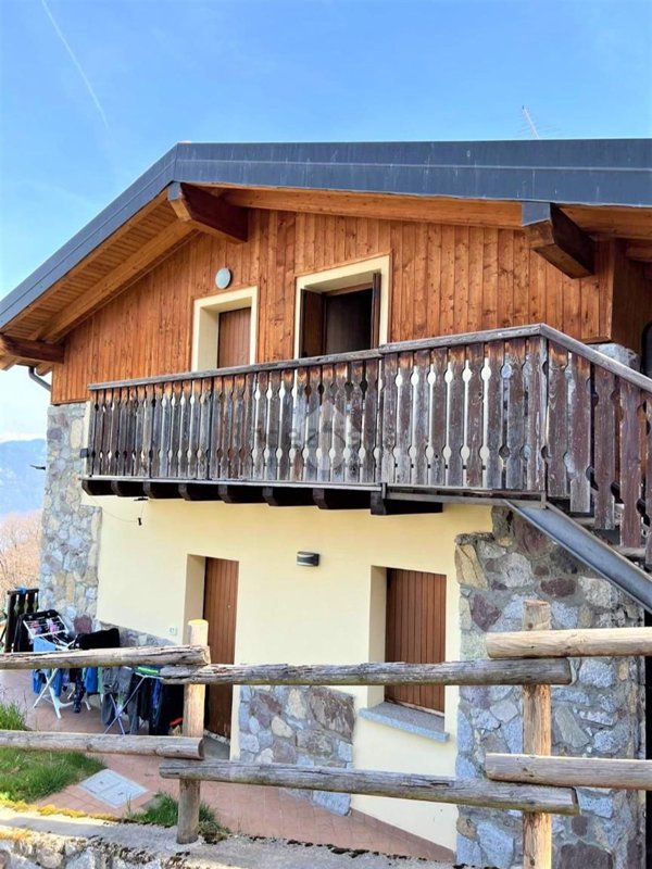 appartamento in vendita a Pisogne in zona Grignaghe