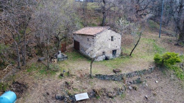 intera palazzina in vendita a Pisogne in zona Pontasio