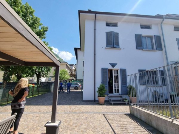 casa indipendente in vendita a Pisogne