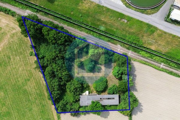 locale commerciale in vendita a Pisogne in zona Gratacasolo