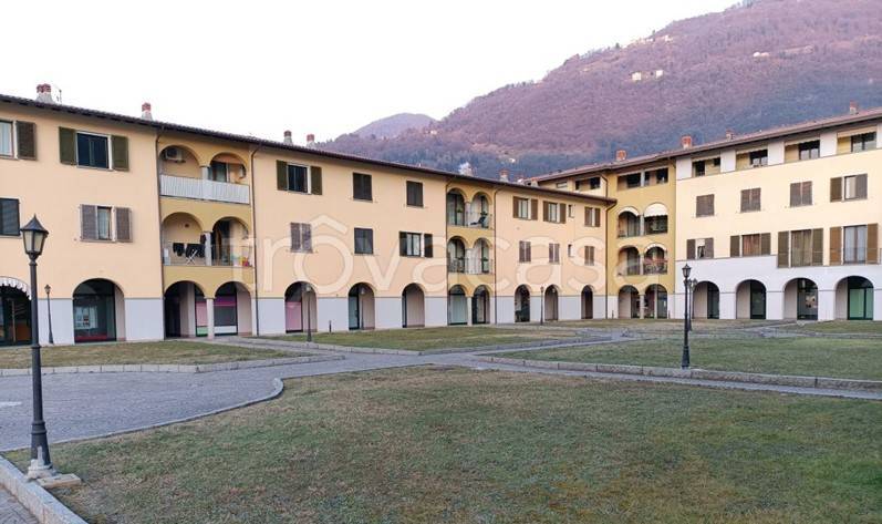 negozio in vendita a Pisogne