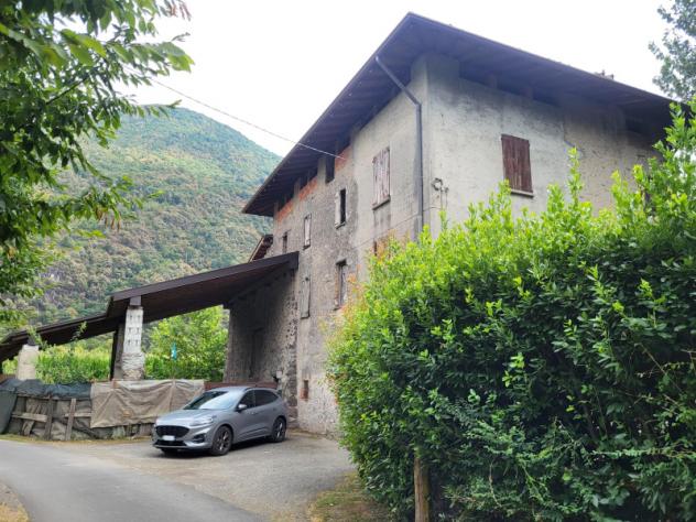 casa indipendente in vendita a Pisogne