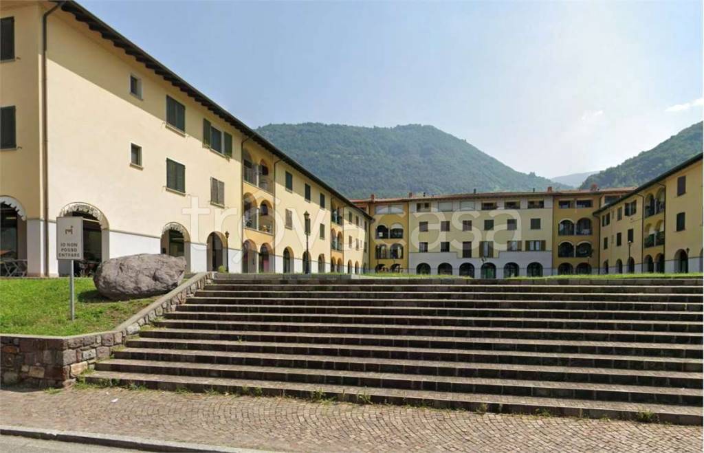 negozio in vendita a Pisogne