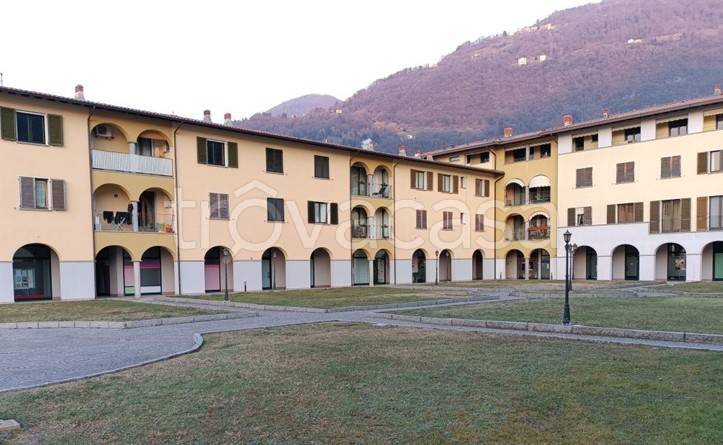 negozio in vendita a Pisogne