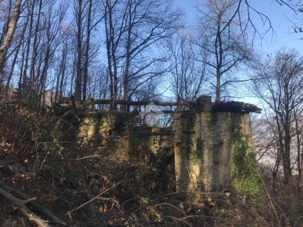 rudere in vendita a Pisogne in zona Fraine