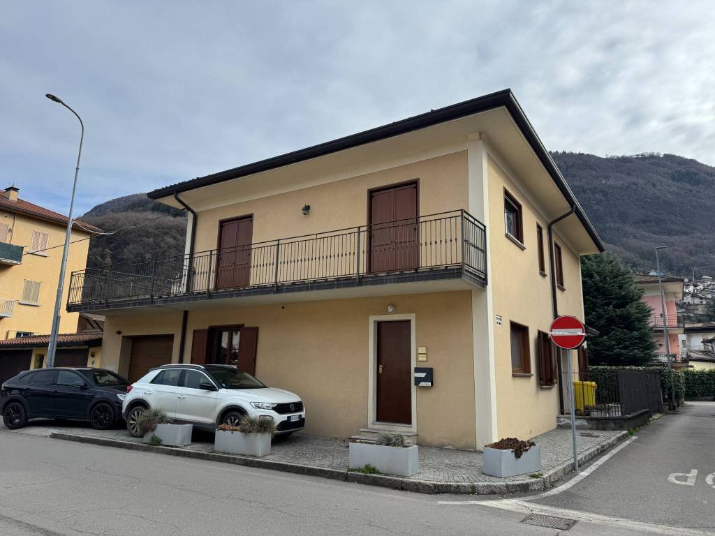 appartamento in vendita a Pisogne