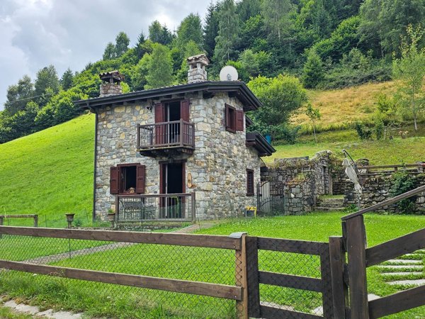 casa indipendente in vendita a Pisogne