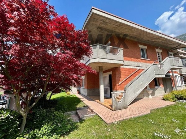 casa indipendente in vendita a Pisogne