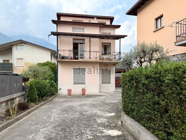 appartamento in vendita a Pisogne in zona Gratacasolo