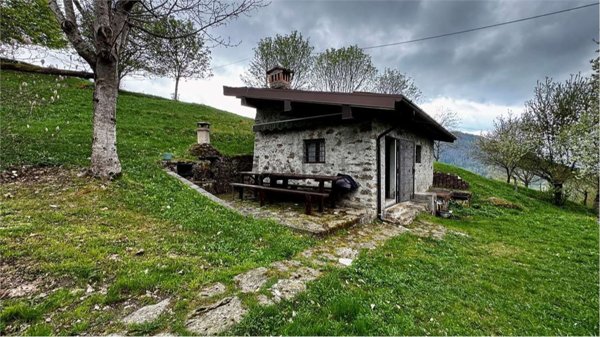 casale in vendita a Pisogne