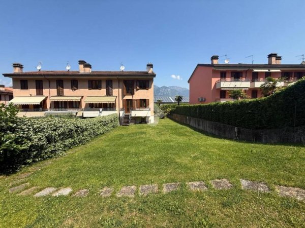 casa indipendente in vendita a Pisogne