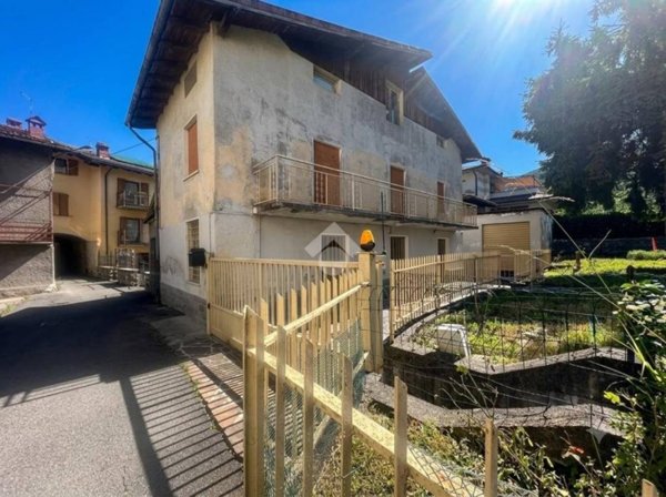appartamento in vendita a Pisogne in zona Gratacasolo