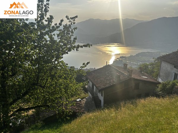 casa indipendente in vendita a Pisogne in zona Pontasio