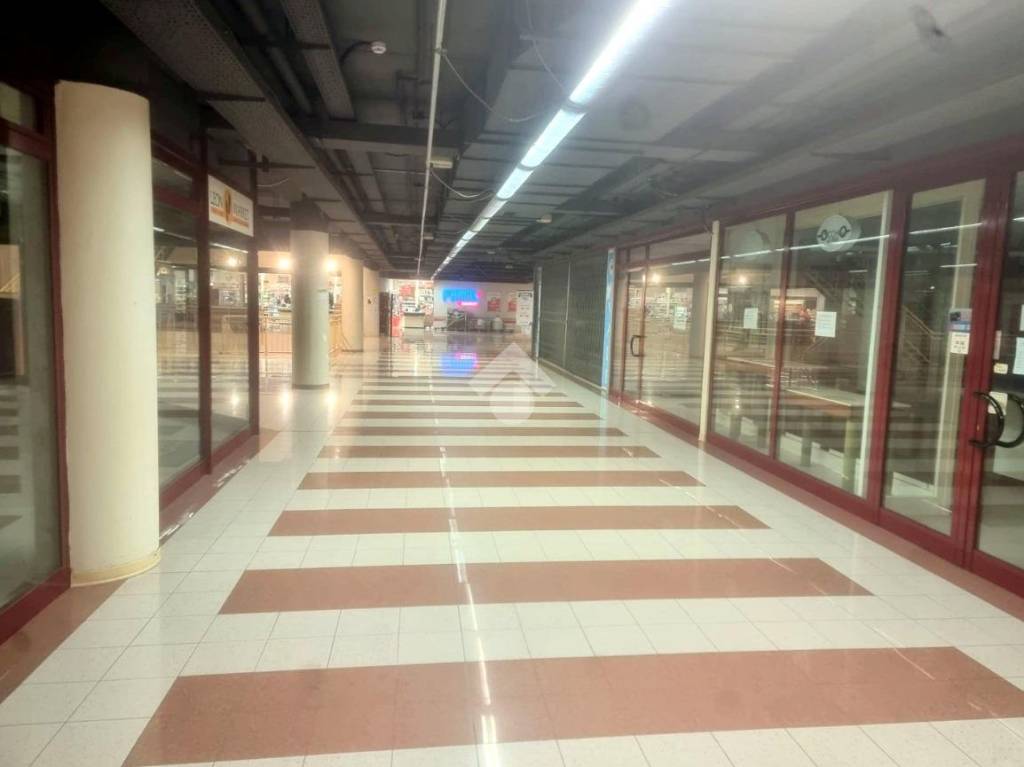 locale commerciale in vendita a Polaveno