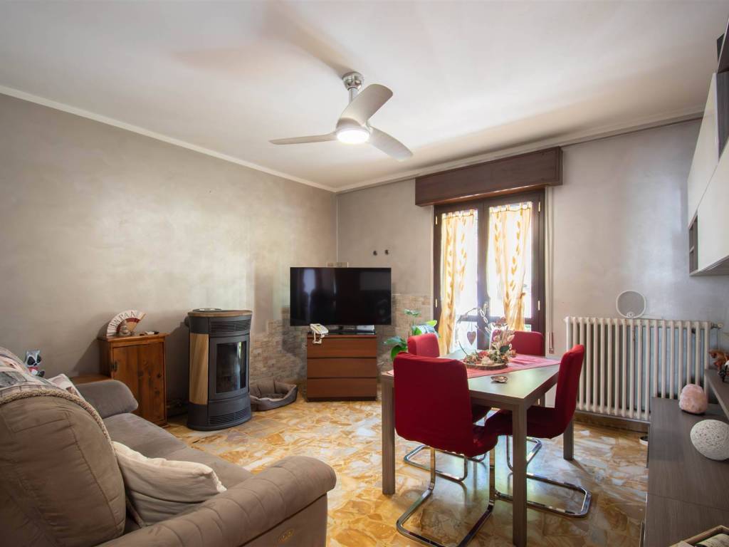 appartamento in vendita a Polaveno in zona Gombio