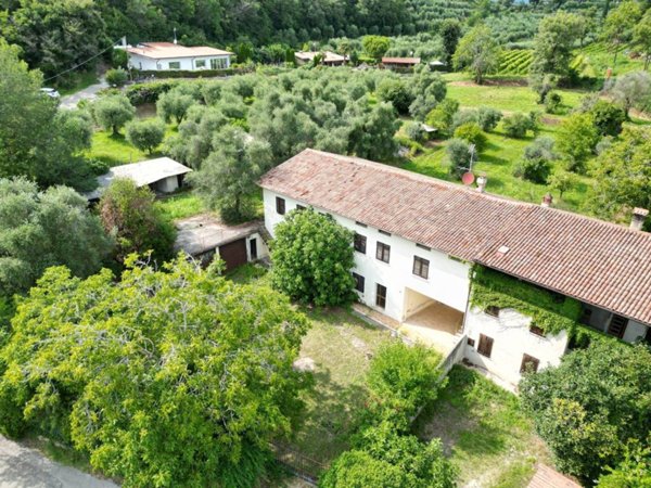casa indipendente in vendita a Polpenazze del Garda in zona Castelletto