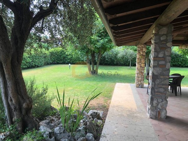 casa indipendente in vendita a Polpenazze del Garda