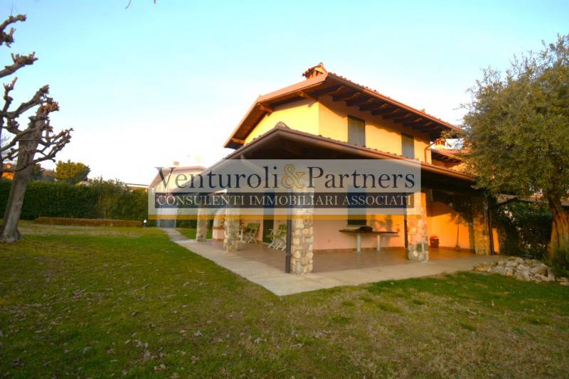 casa indipendente in vendita a Polpenazze del Garda