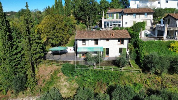 casa indipendente in vendita a Polpenazze del Garda