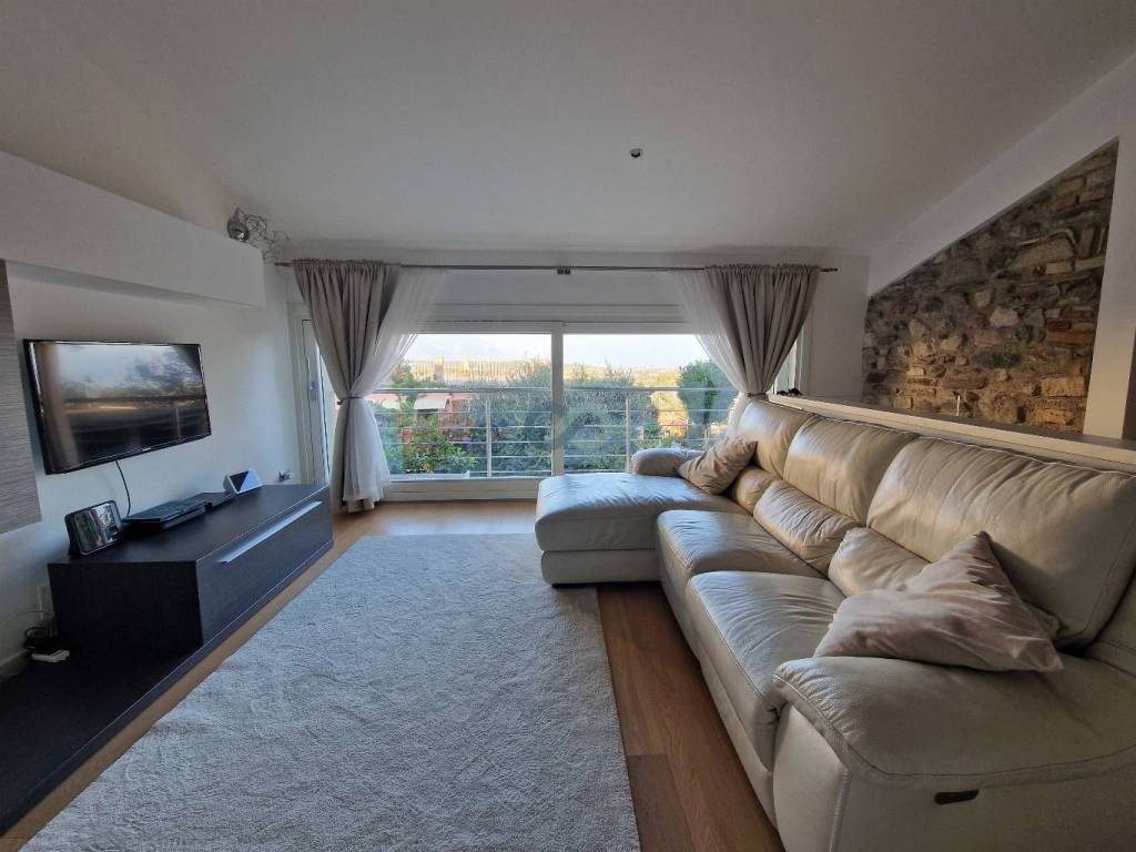 casa indipendente in vendita a Polpenazze del Garda in zona Picedo