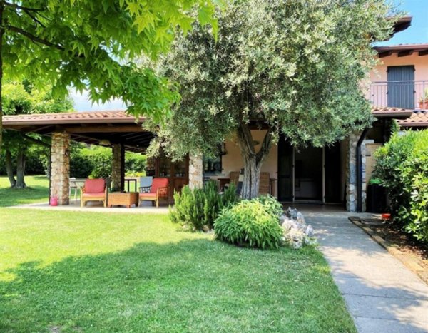 casa indipendente in vendita a Polpenazze del Garda