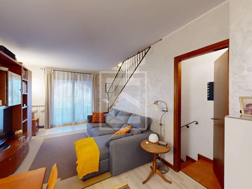 casa indipendente in vendita a Polpenazze del Garda