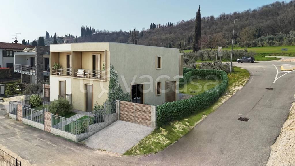 casa indipendente in vendita a Polpenazze del Garda