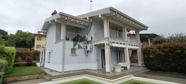 casa indipendente in vendita a Polpenazze del Garda