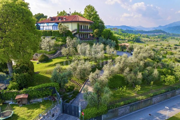 casa indipendente in vendita a Polpenazze del Garda