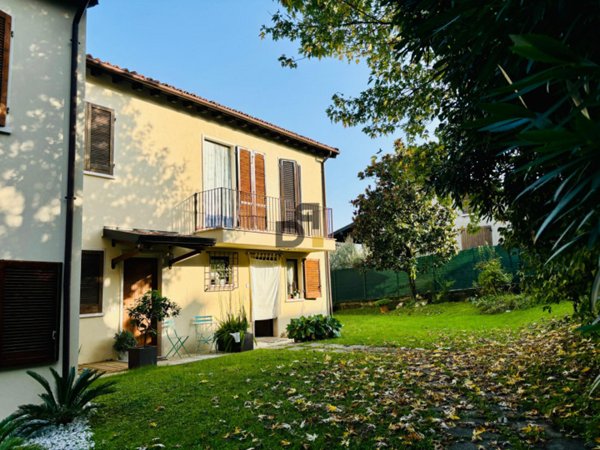 casa indipendente in vendita a Polpenazze del Garda